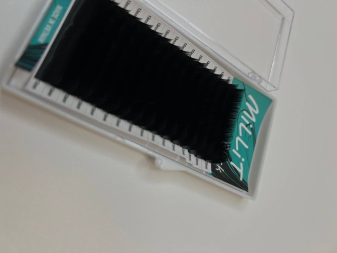 Черные ресницы Millit Fix Price D+ 0.07 06мм 16 линий