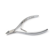 Щипцы для маникюра POLE из нержавеющей стали (NS-09) 5,5 мм