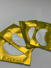 Патчи для наращивания ресниц (золотые) с вырезом, 50 пар